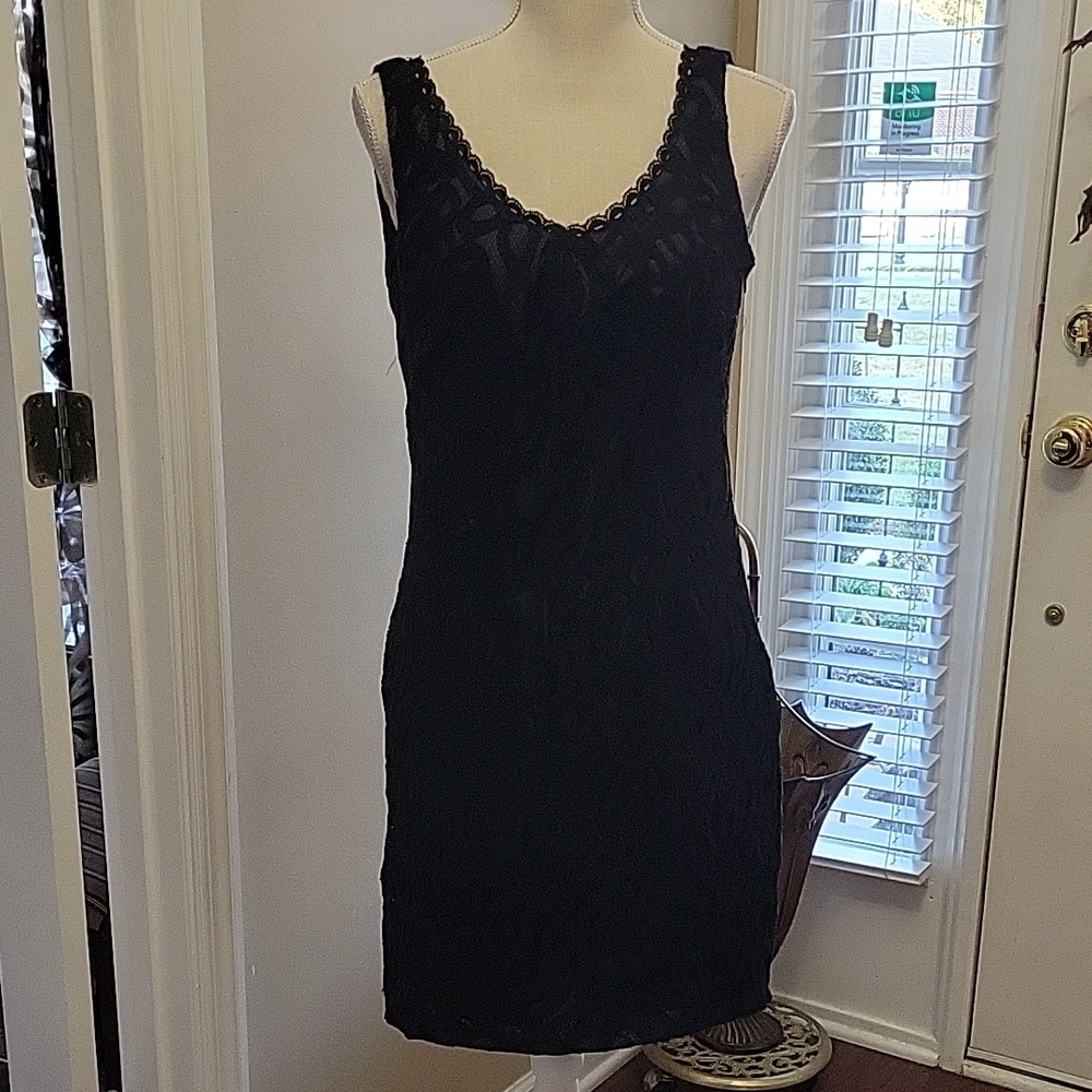 Scarlett Night black lace sleeveless dress Vneck front/back fully lined 8 EUC